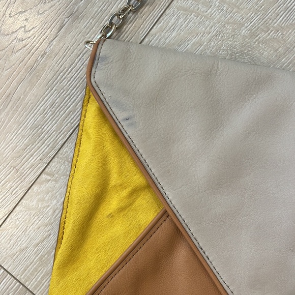 Banana Republic purse - Picture 9 of 9